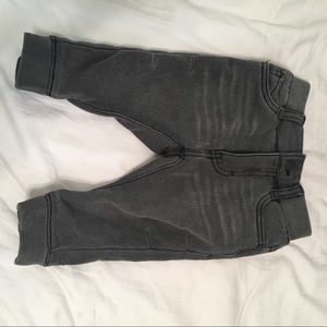 Levi’s charcoal gray knit jogger